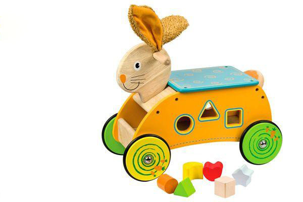 Konijn houten loopwagen van Bigjigs.