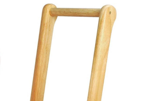 Met houten duwstang.