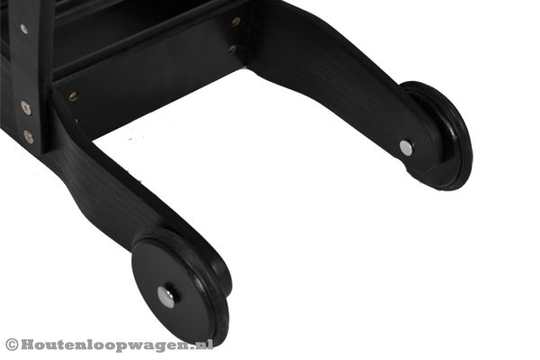 Leren lopen met de loopwagen Piraat.