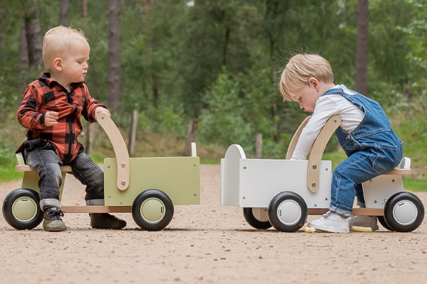 Teun (1 jaar) en Sef (14 maanden) beiden 80 cm lang